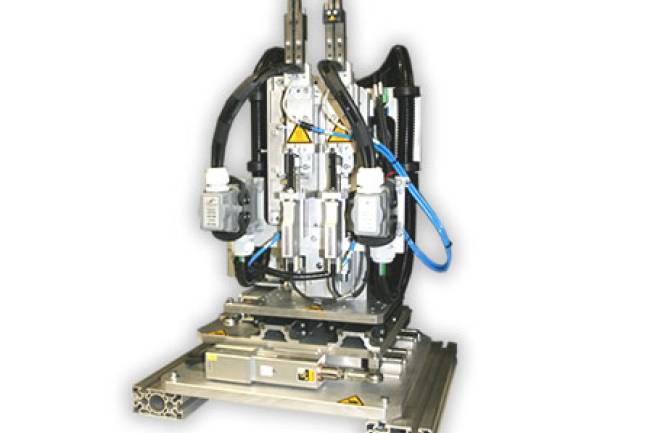  Heißverstemmeinheit zur Integration