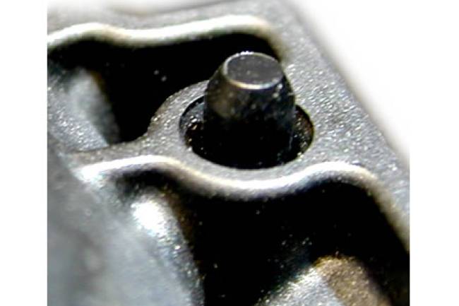 Optimierung der Pin-Dom-Verstemmung für PEI-Komponenten.