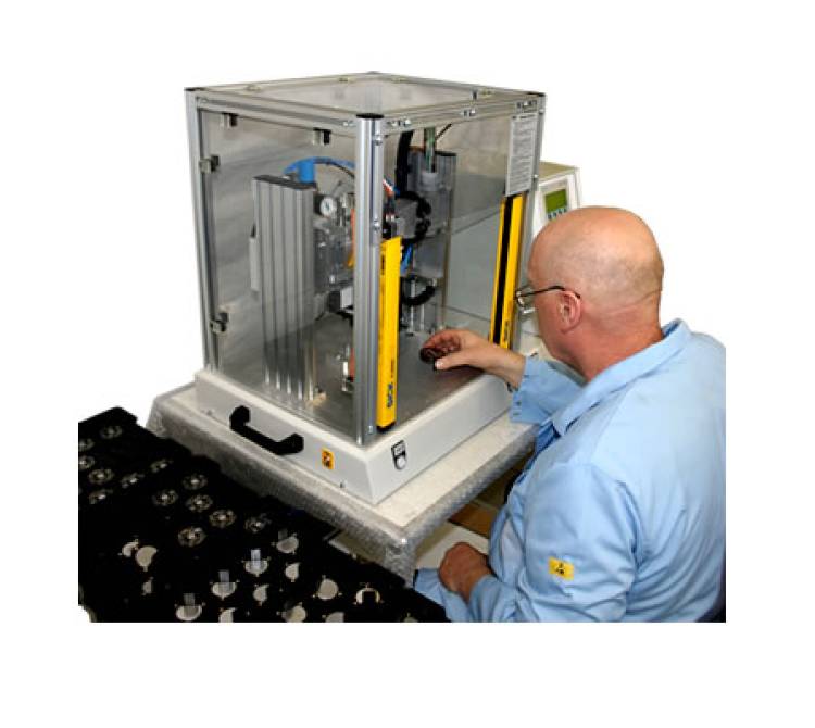 Standard Stand Alone Heißverstemmsystem.